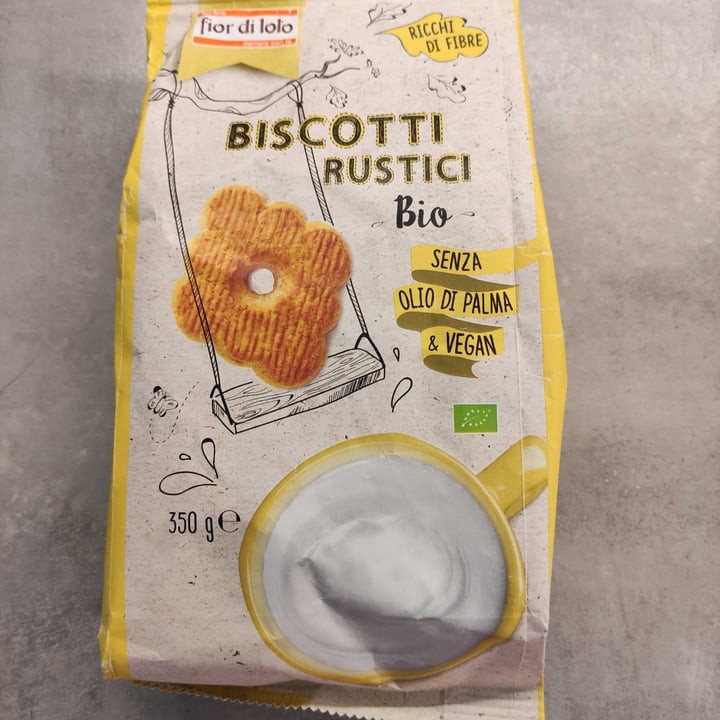photo of Fior di Loto Biscotti Rustici Bio shared by @vegana57 on  31 May 2022 - review
