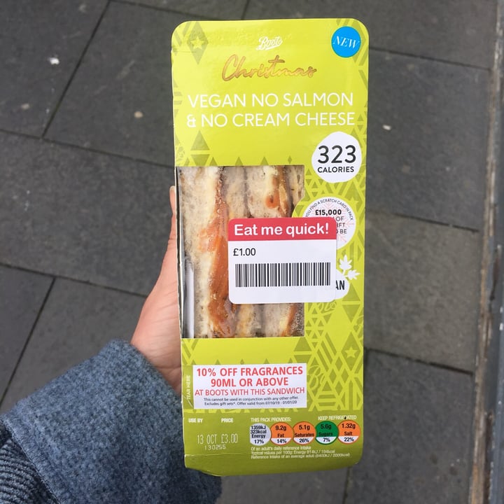 photo of Boots Vegan No Salmon & No Cream Cheese shared by @blythe on  13 Oct 2019 - review