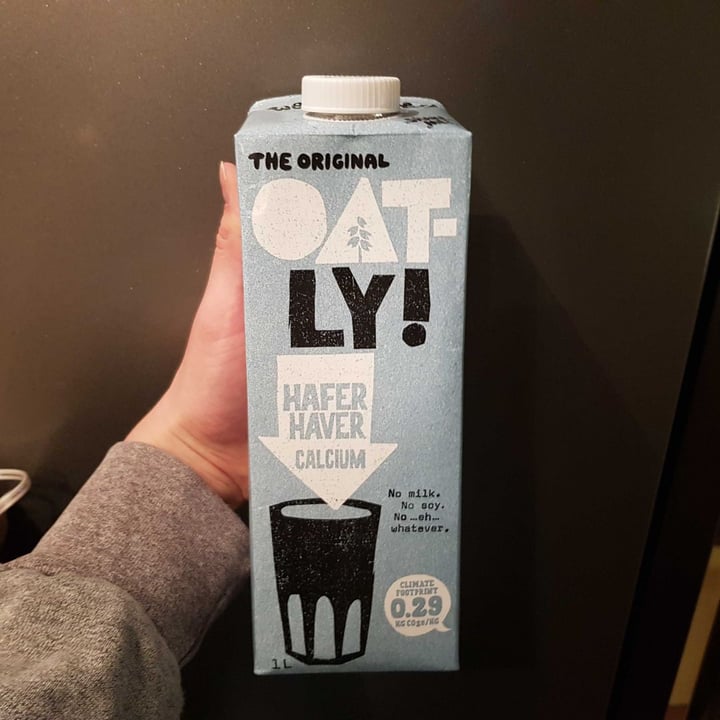 review photo of Oatly Hafer Haver Calcium Drink shared by @jumbojulia on 02 Apr 2020 - review
