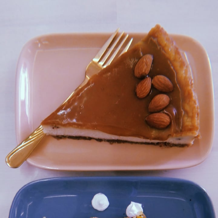 photo of O Xéxéxé Cheesecake de caramelo salgado shared by @sushizita on  22 Sep 2021 - review