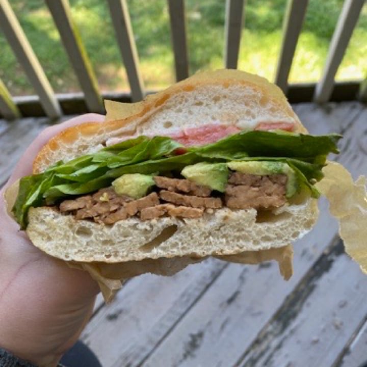 review photo of Whole Foods Market TTLA (Tempeh, tomato, lettuce, avocado) Sandwich shared by @laineyjo on 10 May 2020 - review