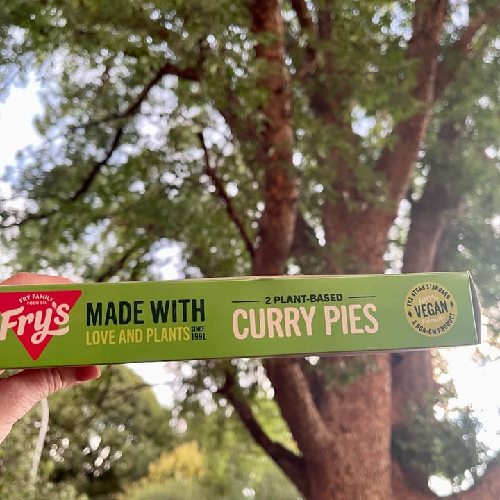 photo of Fry's Family Food 2 Curry Pies shared by @jeanne-marie on  03 Dec 2022 - review