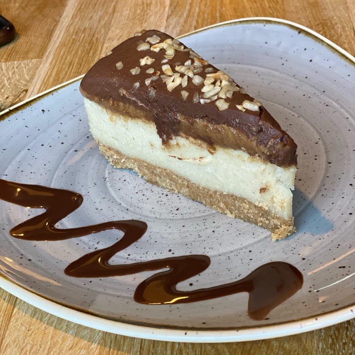 review photo of Sage Snx Bar Cake shared by @claireonveg on 30 Oct 2022 - review