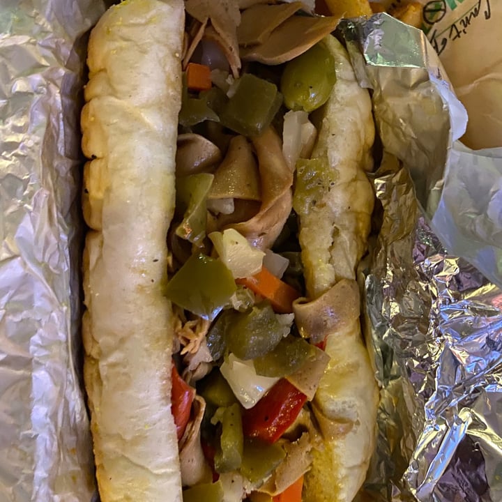 photo of Can't Believe It's Not Meat Italian Not Beef shared by @tonirene on  13 May 2021 - review