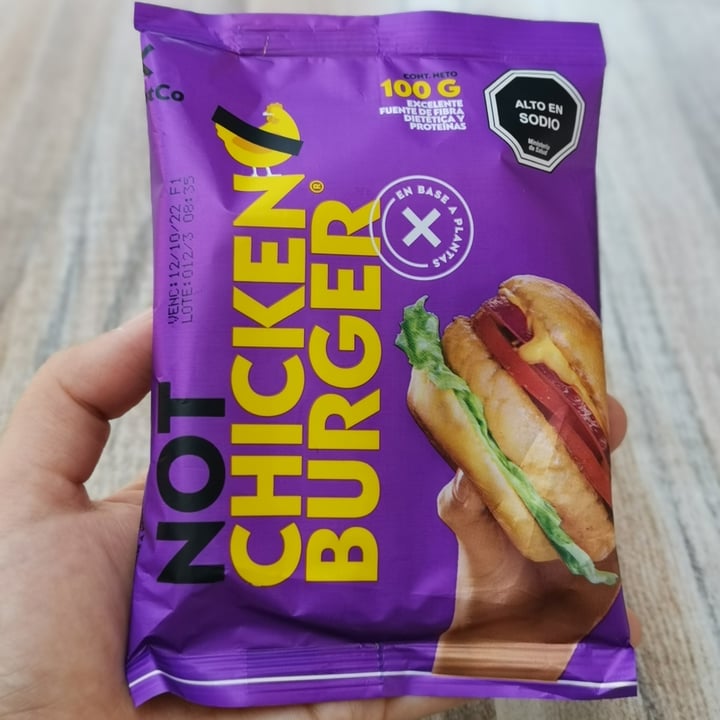 photo of NotCo Not Chicken Burger shared by @ilustrapets on  16 Mar 2022 - review