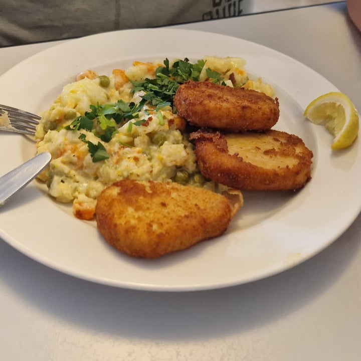 photo of EATERNIA Cornsteak and potato salad shared by @kirsten123 on  14 Sep 2022 - review