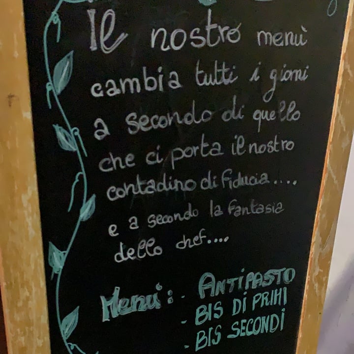 photo of Panghea Ristorante Tagliatelle al cacao con ragù di soia, verdure e grattugiato vegetale ai ceci shared by @martinavirdis on  04 Dec 2021 - review