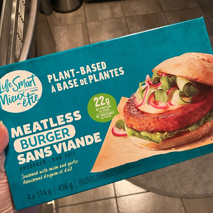 review photo of Life Smart Burger sans viande shared by @dionysustainability on 07 May 2022 - review