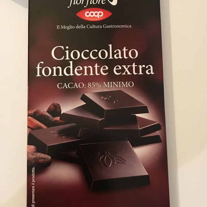 photo of Coop Cioccolato fondente extra 85% shared by @littlesecu on  29 Dec 2021 - review