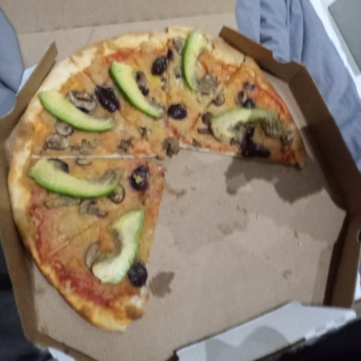 photo of Balducci Cape Town Vegan Margarita Pizza shared by @fruitfulfig on  16 Sep 2020 - review