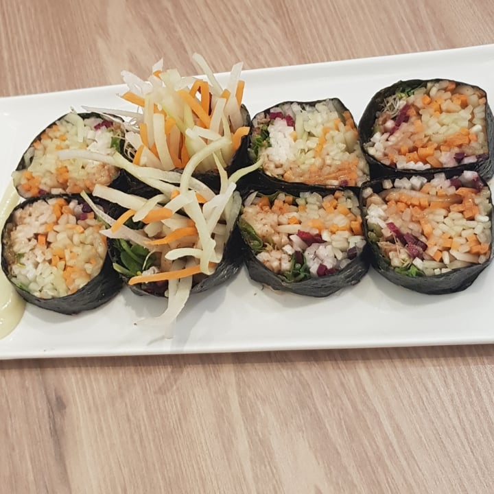 review photo of Yes Natural Restaurant Sushi Roll shared by @tvaritaaaa on 22 Dec 2020 - review