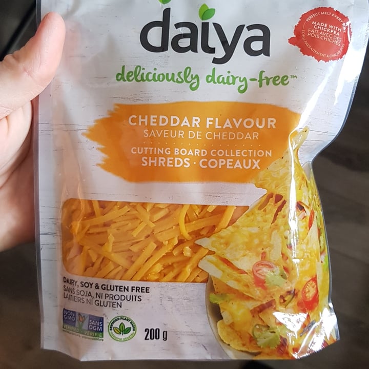 photo of Daiya Cheddar Style Shreds shared by @tommyvm on  31 Oct 2022 - review