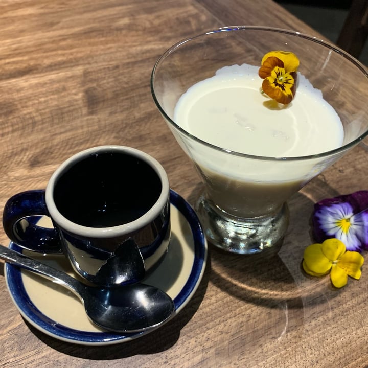 photo of Hum Vegetarian, Lounge & Restaurant Young copra panna cotta with ginger caramel shared by @thecherryhoang on  26 Jan 2022 - review