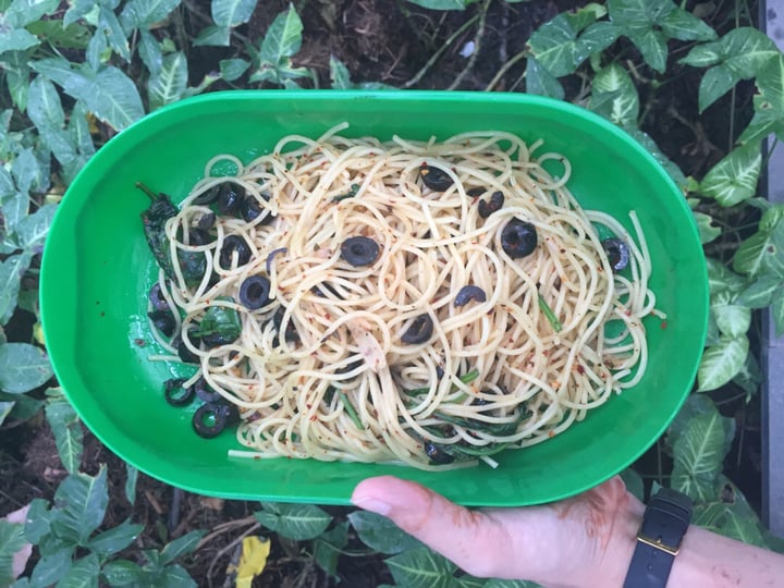 review photo of Zipp Burger And Pasta Aglio Olio With Baby Spinach And Olives shared by @theminttobe on 10 Jan 2020 - review