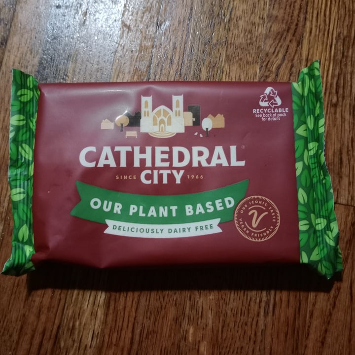 photo of Cathedral City Plant Based Block shared by @charliestarr on  19 Dec 2022 - review