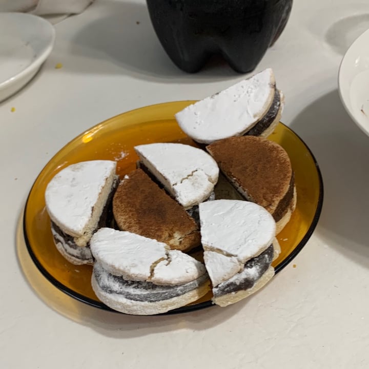 photo of Disidente Pastelería Vegana Alfajor de mousse de chocolate shared by @tedisvegan on  29 Nov 2020 - review