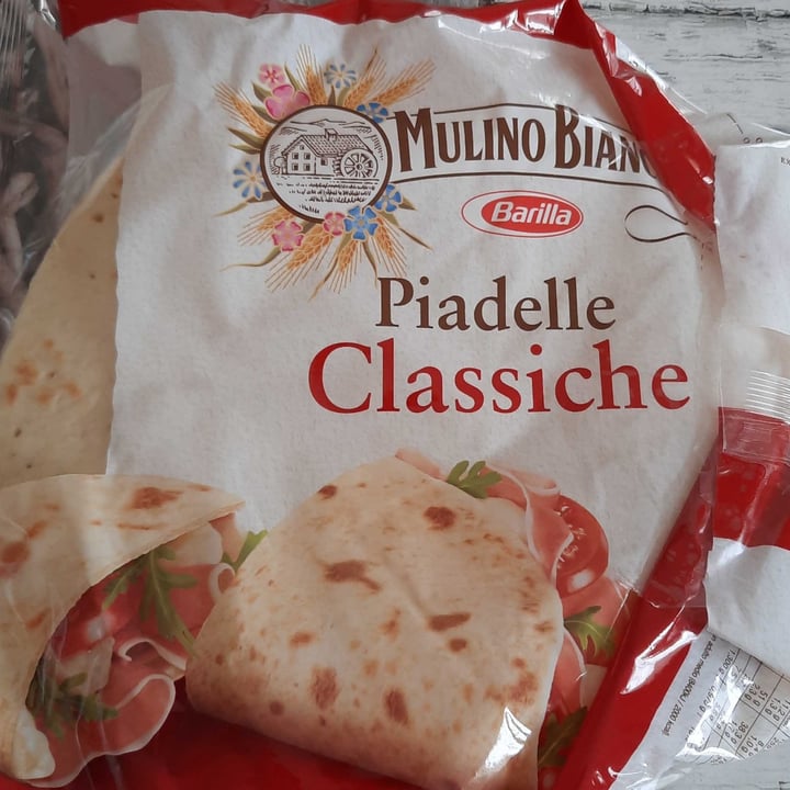 review photo of Mulino Bianco Piadelle classiche shared by @occhiettiblu on 07 Apr 2022 - review