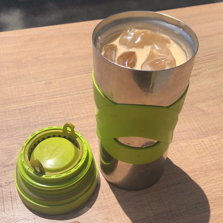 review photo of Salvaje Bakery Flat White Con Leche De Almendras. shared by @florchester on 24 Jan 2021 - review