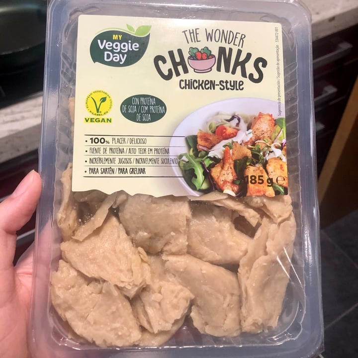 photo of My veggie day The Wonder Chonks shared by @vegannoe on  04 Dec 2021 - review