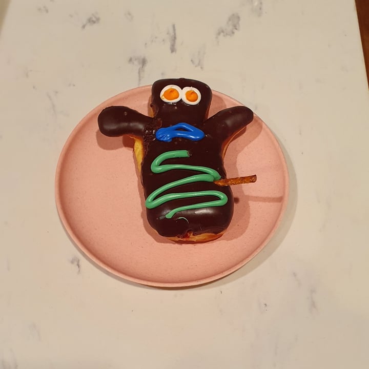 photo of Voodoo Doughnut Voo Doo Doll Doughnut shared by @anistavrou on  05 Dec 2020 - review