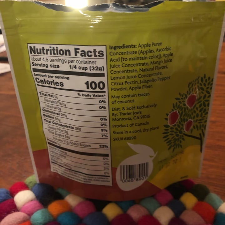 photo of Trader Joe's Apple Fruit Snacks Mango Jalapeño shared by @garen7 on  20 Sep 2021 - review