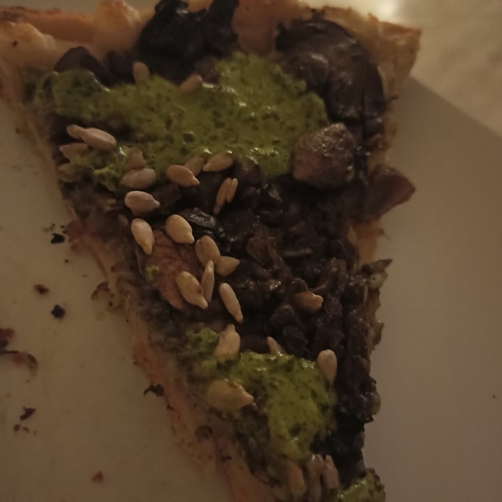 review photo of Pizza Vegana Ramos Mejia Pizza Súper Mario shared by @yazalmonacid on 30 Jan 2022 - review