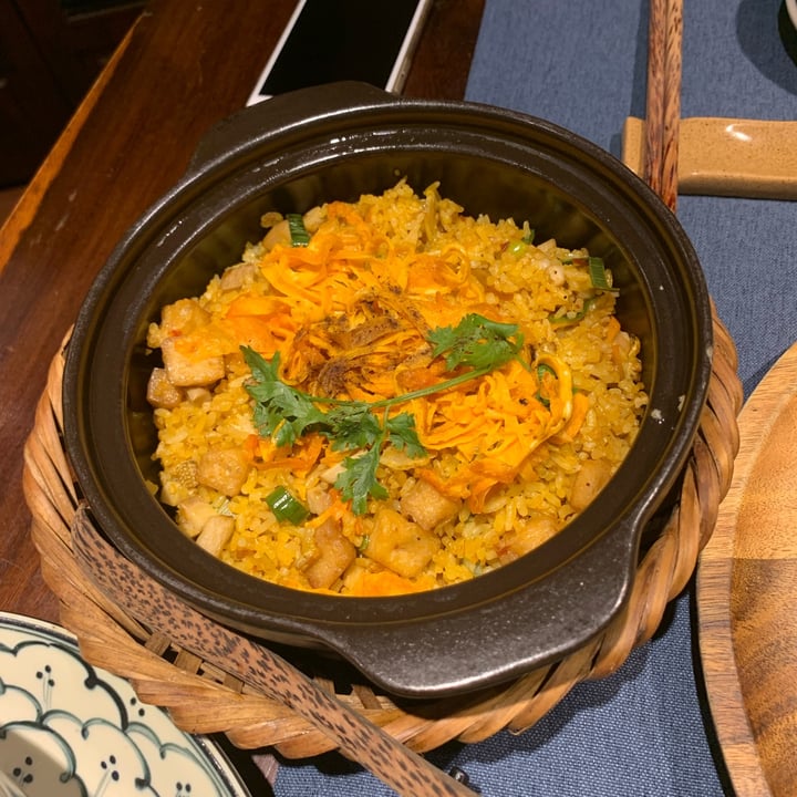 photo of Chay Garden Fried rice in a claypot shared by @thecherryhoang on  26 Jan 2022 - review