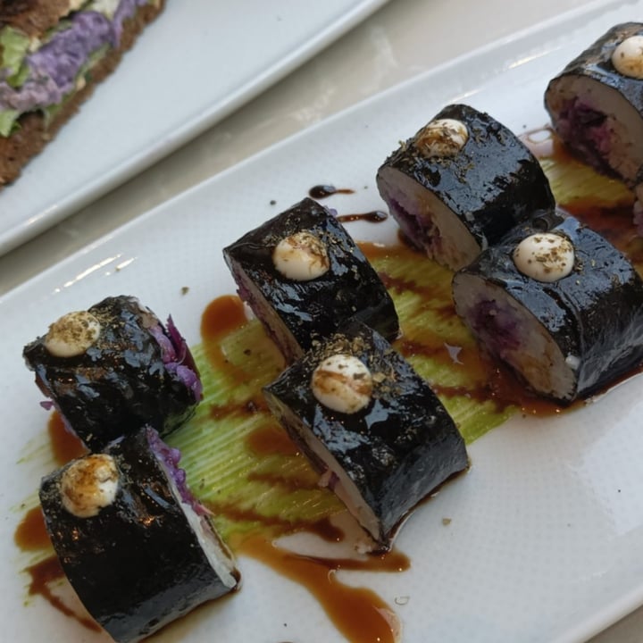 photo of Linfa Milano - Eat Different Jackfruit Crab Sushi shared by @shelises on  19 Mar 2022 - review