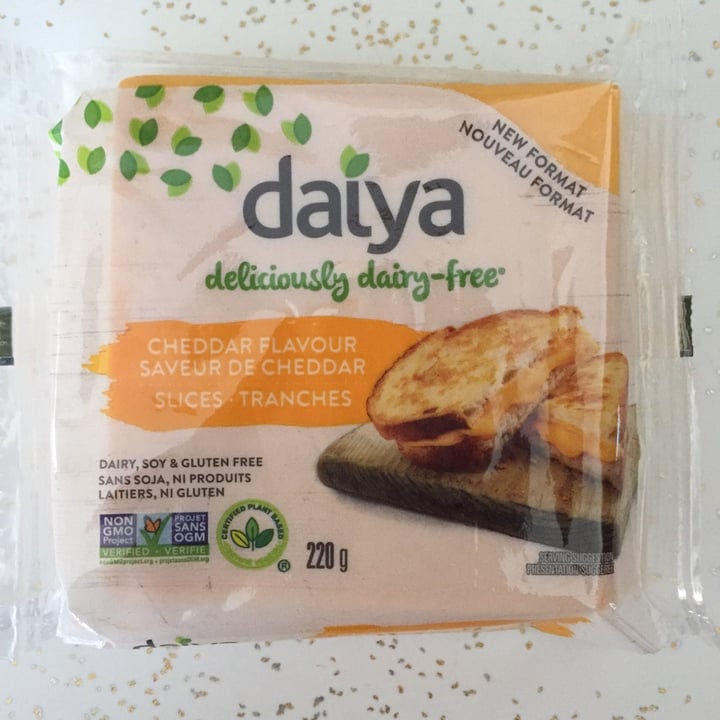 photo of Daiya Cheddar Style Slices shared by @wernerartinger on  09 Mar 2021 - review