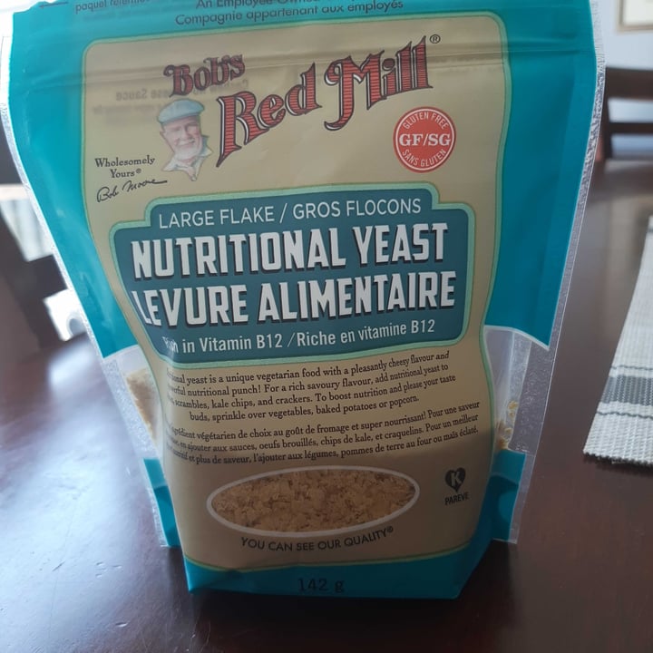photo of Bob's Red Mill Large Flake Nutritional Yeast shared by @earlgr3y on  27 Jun 2021 - review