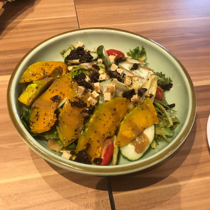 review photo of WS Deli Experience Store Roasted Pumpkin Tofeta Salad shared by @sheepootatoes on 02 Sep 2022 - review