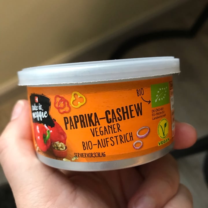 review photo of Kaufland Take it Veggie Paprika-Cashew Spread shared by @vegvale on 19 Mar 2022 - review