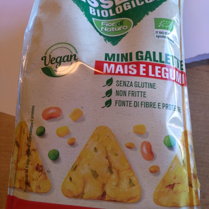 photo of Fior di Natura Gallette di mais e legumi shared by @ssandrine on  12 Jan 2022 - review