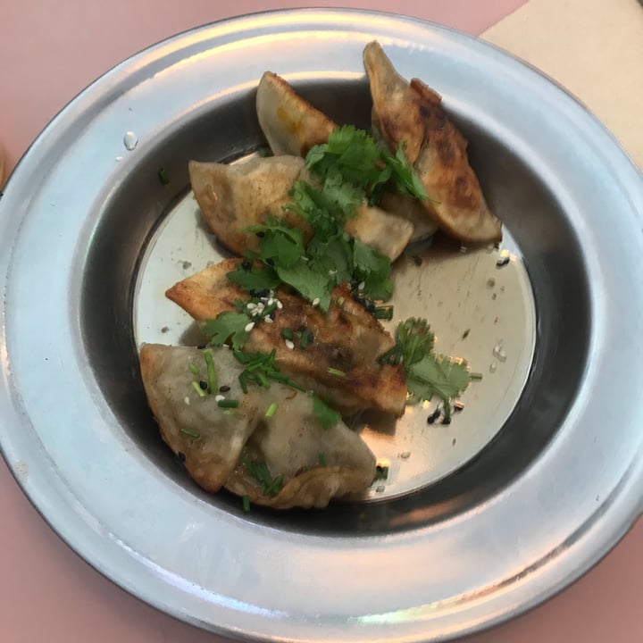 review photo of Koko Dumplings de hongos y tofu shared by @carovij on 08 Dec 2021 - review