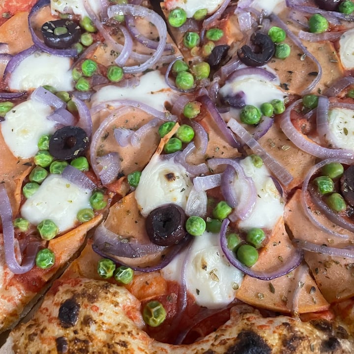 photo of Pizza Power Vegan Portuguesa shared by @giovana24 on  08 Jul 2022 - review