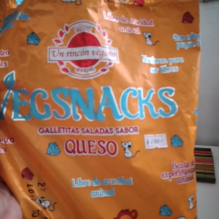 photo of Un Rincón Vegano Vegsnacks  Galletas  Saladas sabor Queso shared by @soycomoelchileverde on  05 May 2021 - review