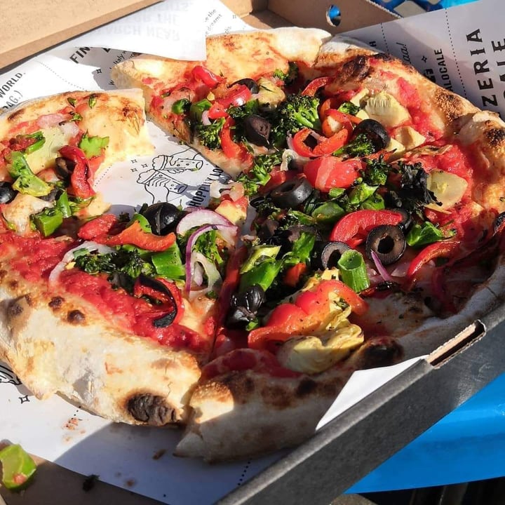 photo of Pizzeria Locale Veggie Pizza shared by @melayala1 on  05 Dec 2019 - review