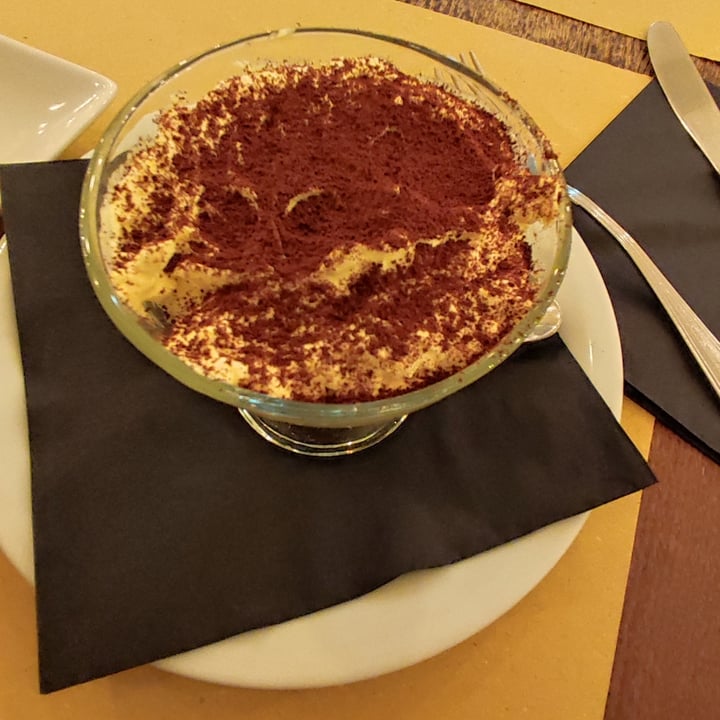 photo of Origano Trevi Tiramisù shared by @brontilloveg on  09 Apr 2022 - review