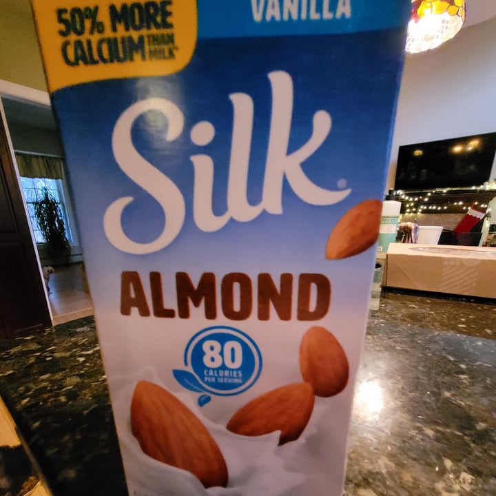 photo of Silk Almond vanilla 1.89 L shared by @johnrosz on  29 Dec 2020 - review