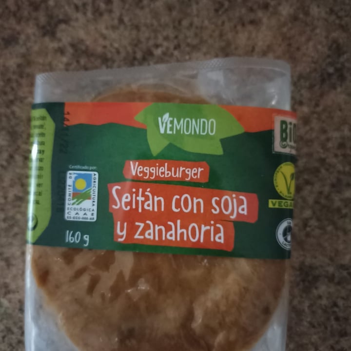 photo of Vemondo  Veggieburguer Seitan con Soja y Zanahoria shared by @gaellediego on  29 Jun 2022 - review