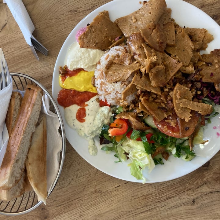review photo of Erbils Royal Dönerteller shared by @ankii on 07 Apr 2022 - review
