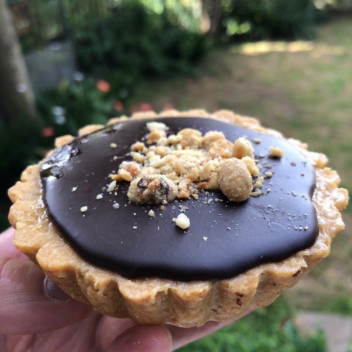 photo of Dolce Bakery Peanut Butter Chocolate Pie shared by @mothercitymatt on  27 Oct 2020 - review