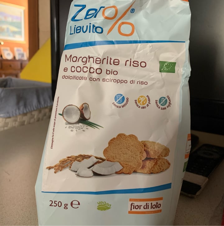 photo of Fior di Loto Margherite Riso E Cocco Bio shared by @silvi25 on  23 Mar 2022 - review