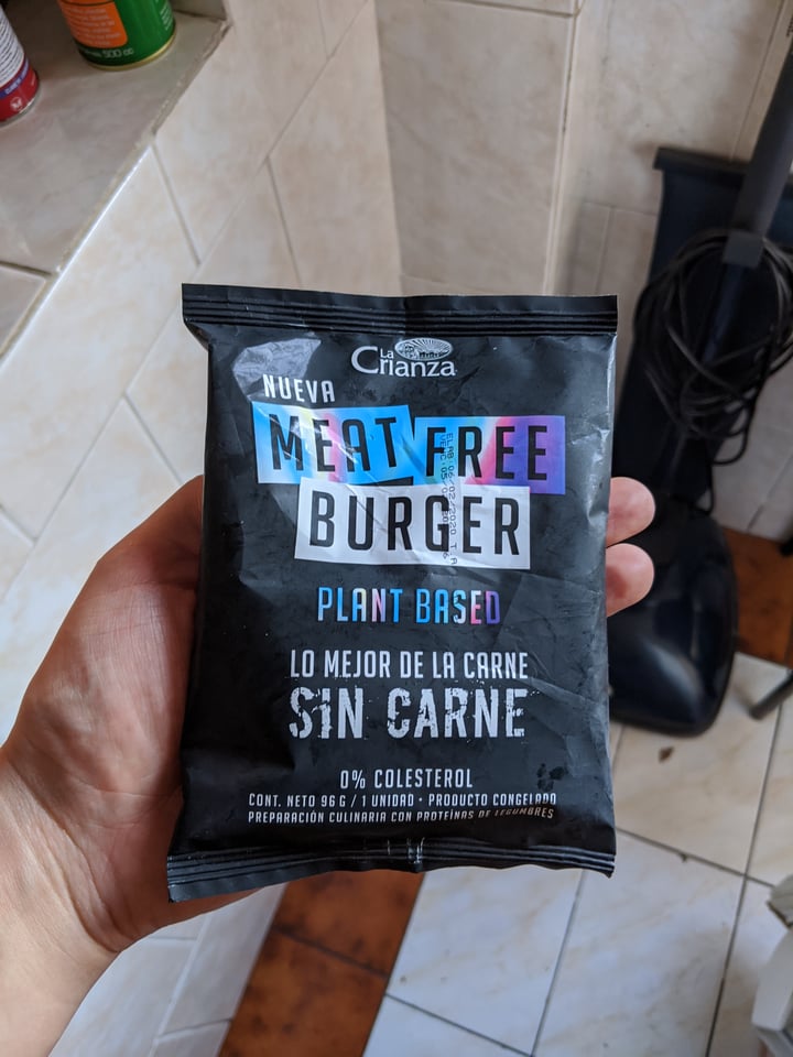 photo of La Crianza Meat Free Burger shared by @rofeba8 on  27 Feb 2020 - review