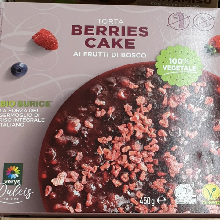 photo of Verys Berrie Cake shared by @carlotta11 on  13 Jun 2022 - review
