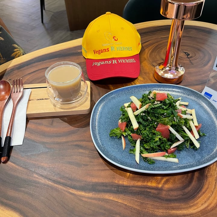 review photo of Am I Addicted - Pottery Studio & V Cafe Kale Waldorf Salad shared by @worldveganworldpeace on 24 Dec 2021 - review