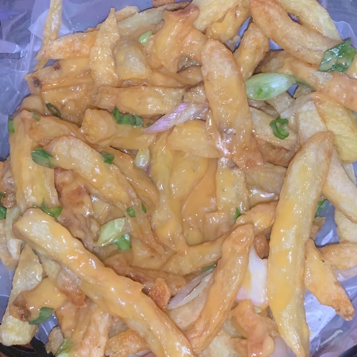 photo of Lado V Papas con queso y verdeo shared by @naleuem on  09 Dec 2021 - review