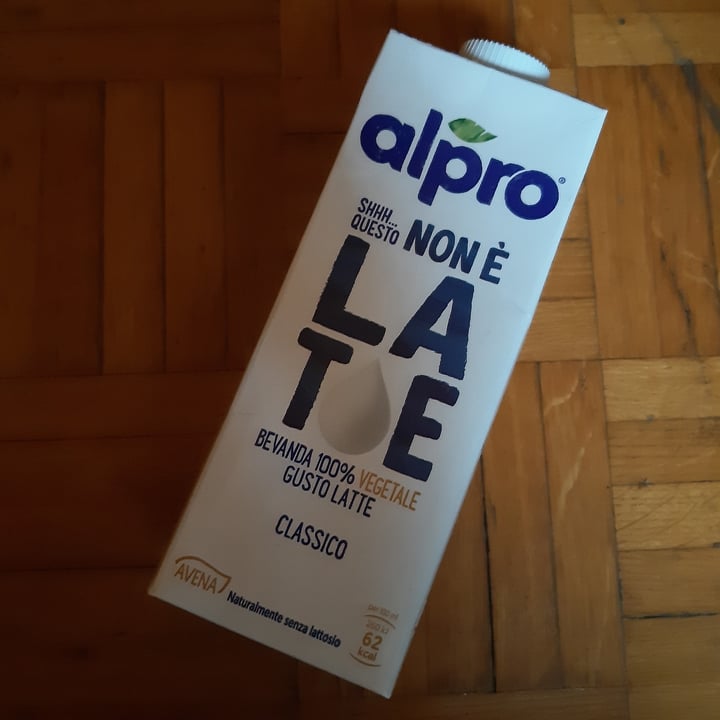 review photo of Alpro This is Not Milk Classic Questo Non è Late Classico shared by @ginerentola on 29 Jul 2022 - review