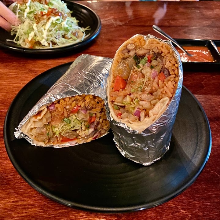 photo of Vatos Urban Tacos Vatos Style Burrito shared by @vikas on  04 Nov 2019 - review