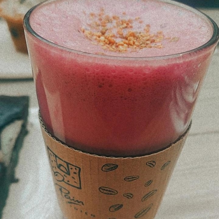 photo of Le Pain Quotidien TOM Pink Latte shared by @navrronicole on  28 Aug 2021 - review